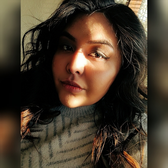 Meet your Posher, Diana - Picture 1 of 1